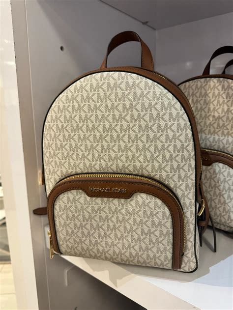 michael kors sırt çantası|michael kors toka.